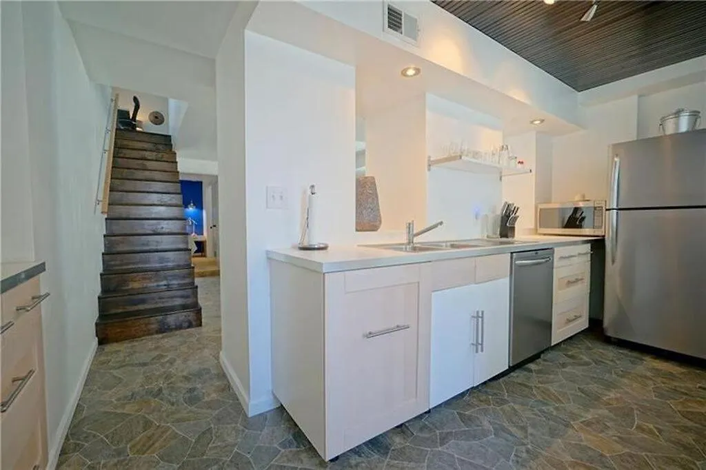 City Cottage With Yard, Sleeps 8 匹兹堡